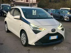 Bianco Usata 2021 Toyota Aygo Business Edition Due volumi | 12.200 € (Buon prezzo)