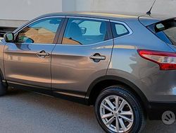 Grigio Usata 2015 Nissan Qashqai SUV | 6000 € (Ottimo prezzo)