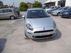 Grigio Usata 2014 Fiat Punto Lounge Due volumi | 7000 € (Molto cara)