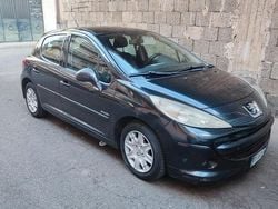 Nero Usata 2009 Peugeot 207 Due volumi | 3200 € (Buon prezzo)