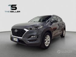 Grigio scuro Usata 2018 Hyundai Tucson SUV | 11.900 € (Super prezzo)