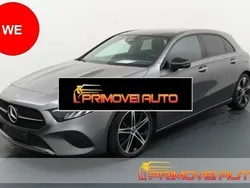 Grigio scuro Usata 2023 Mercedes A180 Progressive | 33.410 € (Buon prezzo)