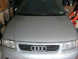Grigio Usata 1998 Audi A3 Tre volumi | 3000 € (Cara)
