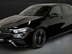 Nero Usata 2023 Mercedes A200 AMG Tre volumi | 30.000 € (Ottimo prezzo)