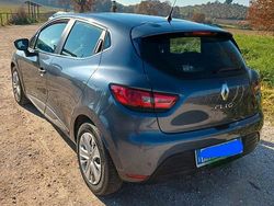 Grigio Usata 2018 Renault Clio IV Zen Due volumi | 7900 € (Buon prezzo)