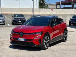 Rosso Usata 2023 Renault Mégane Techno SUV | 27.450 € (Ottimo prezzo)