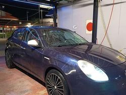 Blu Usata 2011 Alfa Romeo Giulietta Progression Due volumi | 4000 € (Buon prezzo)