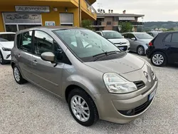 Marrone Usata 2008 Renault Grand Modus Dynamique Monovolume | 2780 € (Buon prezzo)