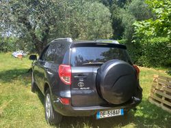 Nero Usata 2007 Toyota RAV4 SUV | 5000 €