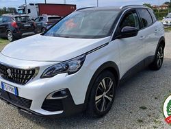 Bianco(met.) Usata 2018 Peugeot 3008 Business-Line SUV | 14.800 € (Buon prezzo)