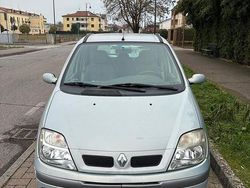 Grigio Usata 2003 Renault Scénic Monovolume | 900 €
