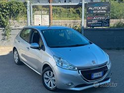 Grigio Usata 2014 Peugeot 208 Allure Due volumi | 5000 € (Buon prezzo)