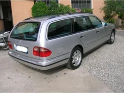 Argento(met.) Usata 1998 Mercedes 300 Avantgarde Station wagon | 3500 €