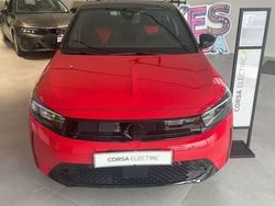 Rosso Usata 2024 Opel Corsa-e Due volumi | 22.900 € (Cara)