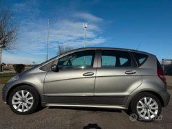 Grigio Usata 2006 Mercedes A180 Elegance Tre volumi | 2950 €