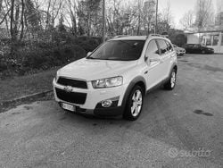 Bianco Usata 2012 Chevrolet Captiva LTZ SUV | 6500 € (Buon prezzo)