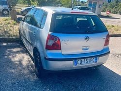 Grigio Usata 2002 VW Polo Tre volumi | 2500 € (Buon prezzo)