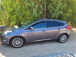 Usata 2011 Ford Focus Titanium Tre volumi | 6900 € (Molto cara)