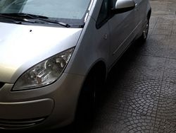 Grigio Usata 2005 Mitsubishi Colt Due volumi | 2000 €