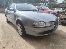 Blu Usata 2003 Alfa Romeo 147 Due volumi | 1700 € (Buon prezzo)