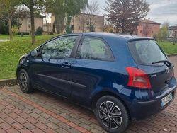 Usata 2007 Toyota Yaris | 3100 € (Buon prezzo)