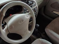 Rosso Usata 1996 Ford Fiesta Ghia Due volumi | 850 € (Ottimo prezzo)
