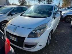 Bianco Usata 2010 Renault Scénic III Dynamique Monovolume | 1990 € (Super prezzo)