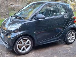 Usata 2012 Smart ForTwo Coupé Due volumi | 4950 € (Buon prezzo)