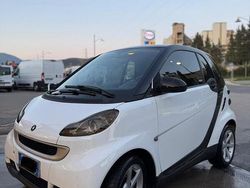 Bianco Usata 2010 Smart ForTwo Coupé Pulse Coupé | 5500 € (Buon prezzo)