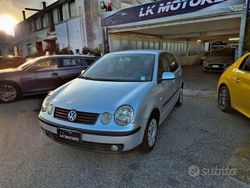 Grigio Usata 2002 VW Polo Comfortline Tre volumi | 1950 € (Cara)