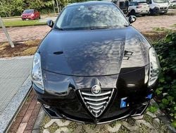 Usata 2015 Alfa Romeo Giulietta Distinctive Due volumi | 8500 € (Buon prezzo)