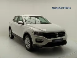 Pure white Usata 2022 VW T-Roc Business SUV | 21.900 € (Buon prezzo)