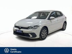 Grigio pastello Usata 2023 VW Polo Life Tre volumi | 16.900 € (Buon prezzo)