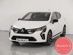 Nuova 2024 Mitsubishi Colt Invite Tre volumi | 15.400 € (Ottimo prezzo)