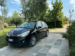 Nero Usata 2015 Citroën C3 PureTech Due volumi | 6500 € (Buon prezzo)