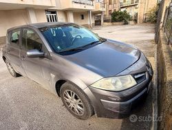 Grigio Usata 2008 Renault Mégane II Tre volumi | 1500 €