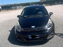 Nero Usata 2013 Kia Rio EX Tre volumi | 5500 € (Buon prezzo)