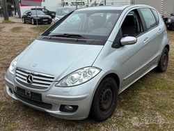 Grigio Usata 2005 Mercedes A170 Classic Tre volumi | 2600 € (Ottimo prezzo)