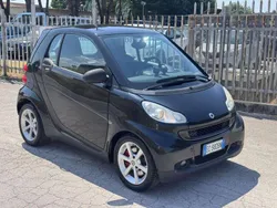 Nero Usata 2010 Smart ForTwo Coupé Pulse Due volumi | 3990 € (Buon prezzo)