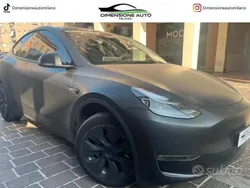 Nero opaco (wrap) Usata 2023 Tesla Model Y Long Range SUV | 40.500 € (Buon prezzo)