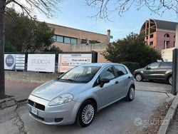 Grigio Usata 2005 Fiat Punto Dynamic Tre volumi | 3980 €