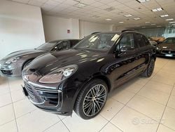 Nero Usata 2019 Porsche Macan Turbo SUV | 42.990 € (Super prezzo)