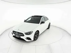 Bianco Usata 2023 Mercedes E220 Premium Tre volumi | 45.800 € (Buon prezzo)