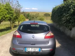Usata 2009 Renault Mégane III Tre volumi | 950 € (Super prezzo)