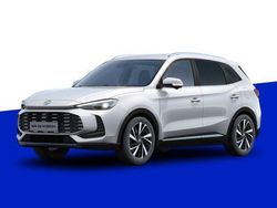 Bianco Nuova 2025 MG ZS Luxury Tre volumi | 24.390 € (Molto cara)