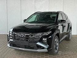 Verde Nuova 2025 Hyundai Tucson Style SUV | 32.900 € (Buon prezzo)