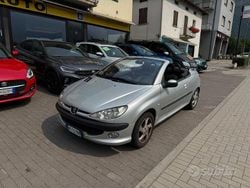Grigio Usata 2001 Peugeot 206 CC Cabrio | 3200 € (Buon prezzo)
