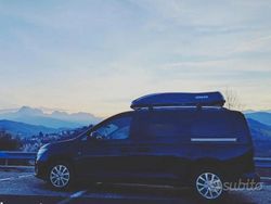 Nero Usata 2022 Ford Tourneo Connect Monovolume | 23.000 € (Buon prezzo)