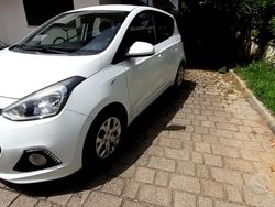 Bianco Usata 2015 Hyundai i10 Due volumi | 5500 € (Cara)