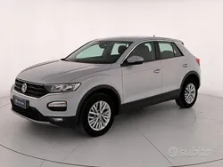 K8 white silver metallizzato Usata 2020 VW T-Roc Business SUV | 18.900 € (Buon prezzo)